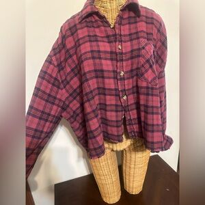 Plaid cropped shirt